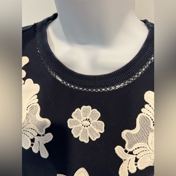 Victoria Beckham Navy Floral and Lace applique sweatshirt XS - Picture 5 of 15
